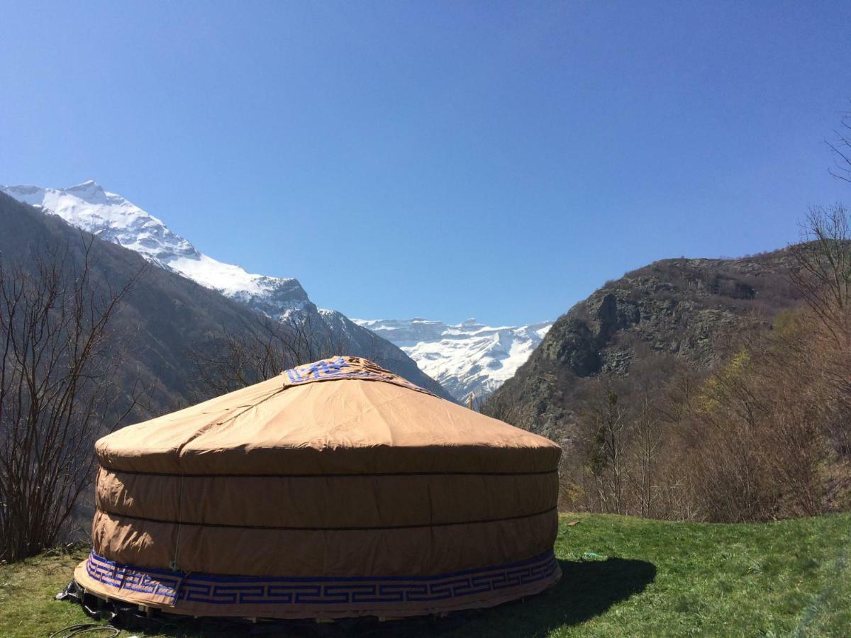 Yourtes Mongoles Gavarnie Gèdre Buitenkant foto